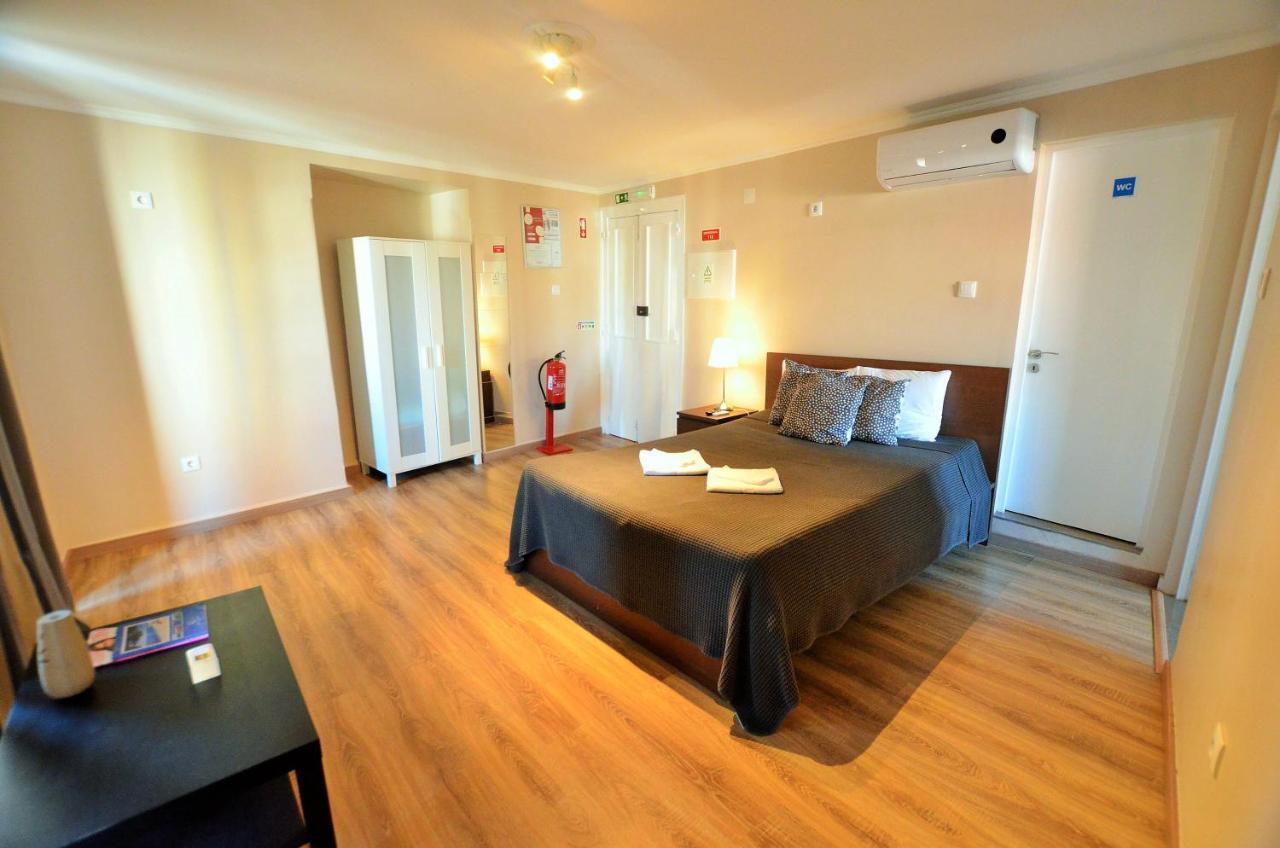 Suites & Apartments - Dp Setúbal Exteriör bild